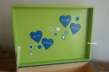 Dřevěné bedýnky s písmenky a autíčky - různá provedení