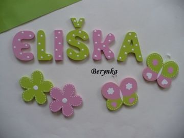 Dřevěná písmenka "puntíkatá"