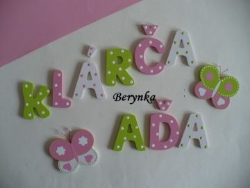 Dřevěná písmenka "puntíkatá"