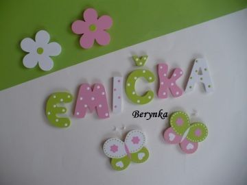 Dřevěná písmenka "puntíkatá"