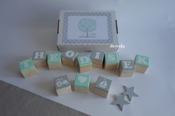 Dřevěné kostičky mátovo-šedé