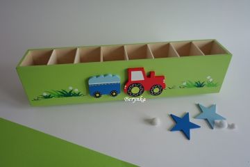 Dřevěný stojánek na pastelky - 8 komorový - různé motivy