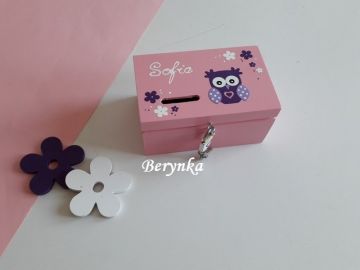 Dřevěná pokladnička se sovičkou