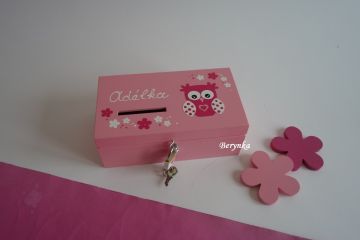 Dřevěná pokladnička se sovičkou