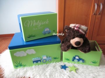 Dřevěná bedýnka s traktorem - různá provedení