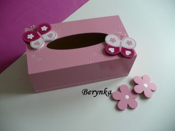 Krabička na kapesníky s motýlkem