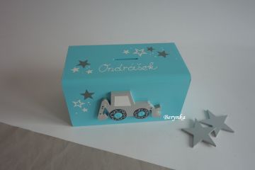 Dřevěná pokladnička s bagrem