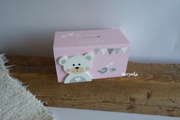 Dřevěná pokladnička v nordic stylu - s medvídkem