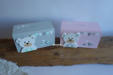 Dřevěná pokladnička v nordic stylu - s medvídkem