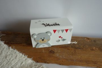 Dřevěná pokladnička v nordic stylu - s medvídkem