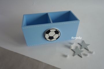 Dřevěný stojánek na tužky - fotbalový