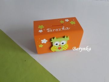 Dřevěná pokladnička se sovičkou