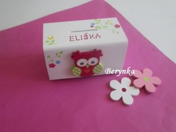 Dřevěná pokladnička se sovičkou