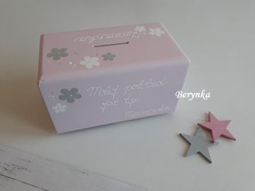 Dřevěná pokladnička se sovičkou