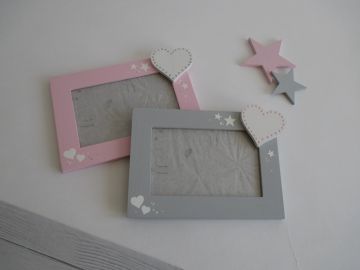 Pudrově růžová se světle šedou