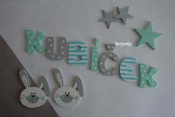 Dřevěné dekorace - se zajíčkem podle koberce