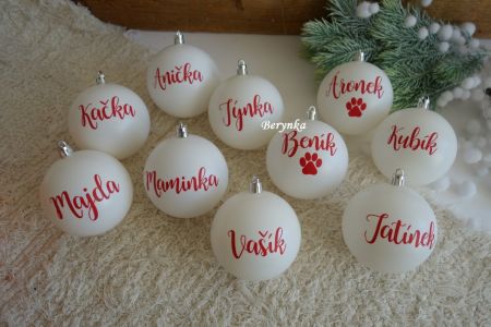 Vánoční baňky s textem na přání - bílé s červeným nápisem
