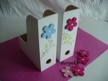 Dřevěný šanon s kytičkou