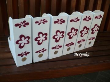 Dřevěný šanon s kytičkou