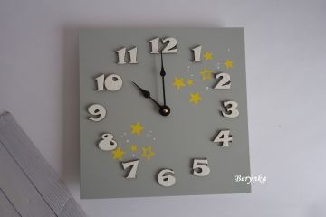 Hodiny s hvězdičkami - kulaté/čtvercové