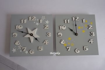 Hodiny s hvězdičkami - kulaté/čtvercové