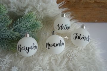 Vánoční baňky s textem na přání - bílé s černým nápisem