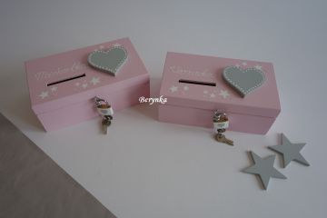 Dřevěná pokladnička se srdíčkem