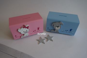 Dřevěná pokladnička s koťátkem