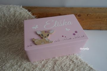 Dřevěná bedýnka se srnečkou