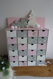 Adventní kalendář růžovo-šedý s medvídkem - různá provedení
