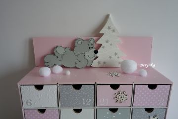 Adventní kalendář růžovo-šedý s medvídkem - různá provedení