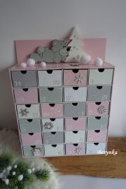 Adventní kalendář růžovo-šedý s medvídkem - různá provedení