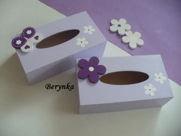 Krabička na kapesníky s kytičkou