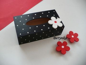 Krabička na kapesníky s kytičkou