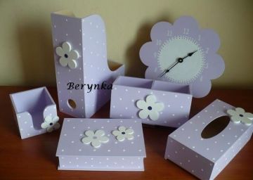 Krabička na kapesníky s kytičkou