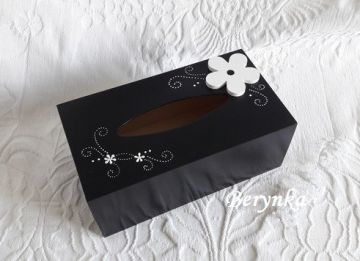 Krabička na kapesníky s kytičkou