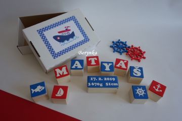 Dřevěné kostičky červeno-modré