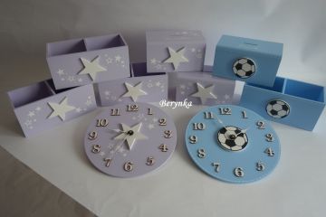 Dřevěné dekorace s fotbalovým míčem