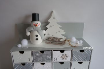 Adventní kalendář *šedý* se sněhulákem - různá provedení