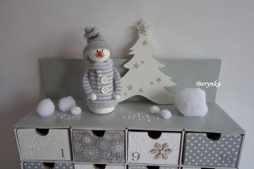 Adventní kalendář *šedý* se sněhulákem - různá provedení