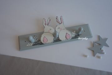 Dětský věšák s různými zvířátky