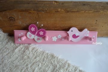 Dětský věšák s různými zvířátky