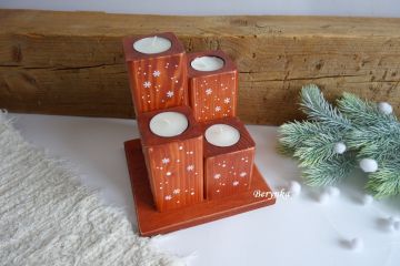 Adventní svícen stupňovitý s přírodními domečky - různé barvy