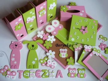 Hodiny s kytičkou - kulaté/čtvercové