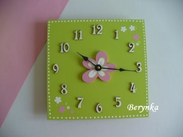 Hodiny s kytičkou - kulaté/čtvercové