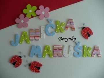 Dřevěná písmenka "proužky a puntíky"