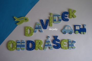 Dřevěná písmenka "proužky a puntíky"