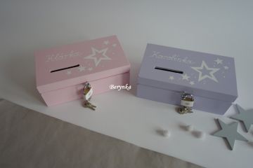 Dřevěná pokladnička s hvězdičkou