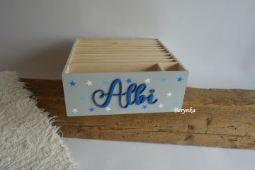 Albi pořadač s nápisem Albi